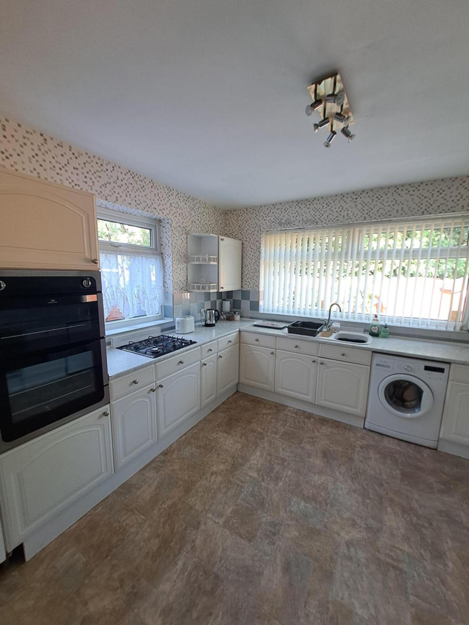 Dalton House - Three Bedroom Property Stretford Free Parking Near The Trafford Centre Manchester Exteriér fotografie